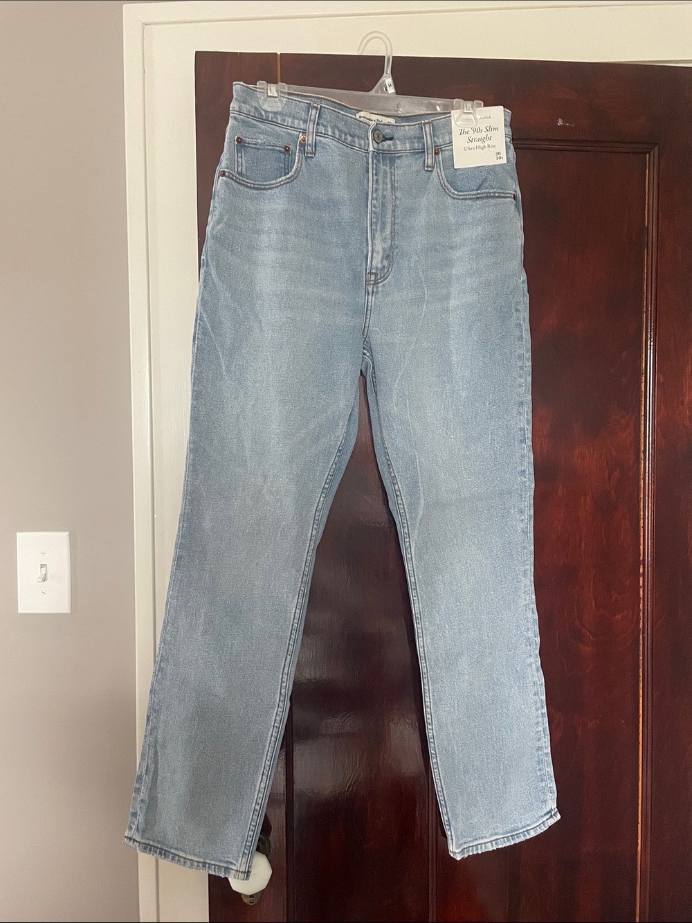 Abercrombie & Fitch Light Wash ‘90s Slim Straight